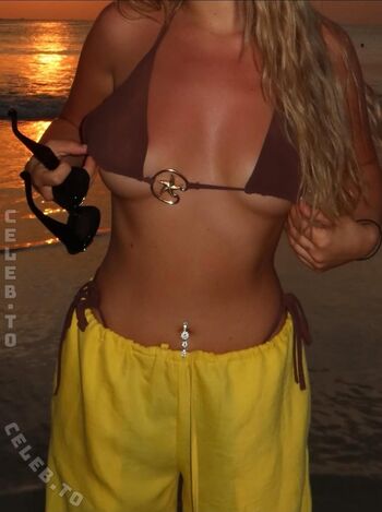 Full leaked Deeanaofficial private photo