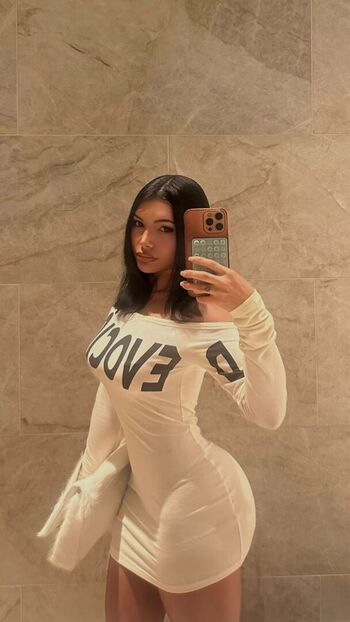Full leaked Deemah page private photo