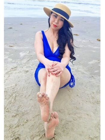 Full leaked Deeongs page private photo