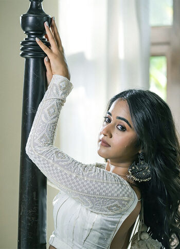 Full leaked Deepthi sunaina private photo