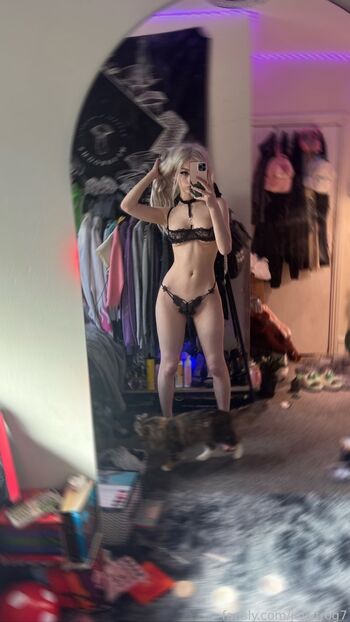 Full leaked Definitelyjesus private photo