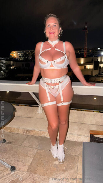 Full leaked Deinebianca private photo