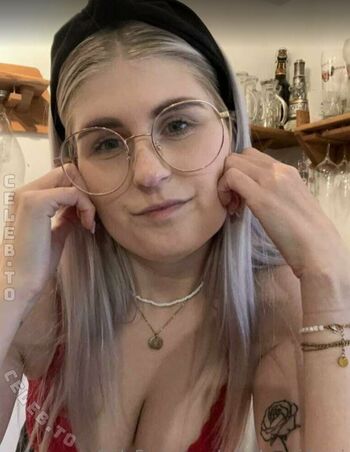 Full leaked Deineemilia page private photo