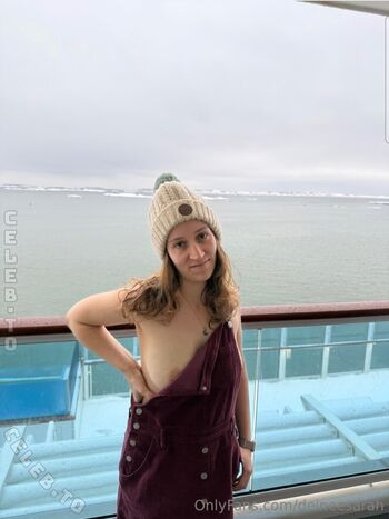 Full leaked Deineesarah private photo
