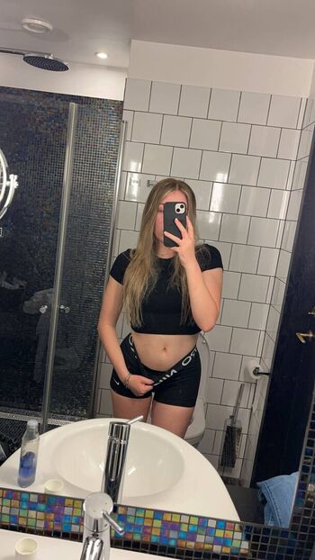 Full leaked Delisha private photo