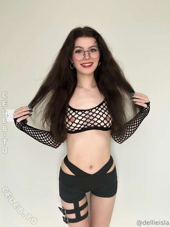 Full leaked Dellie isla private photo