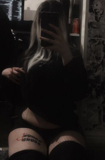 Full leaked Delusionalshne private photo