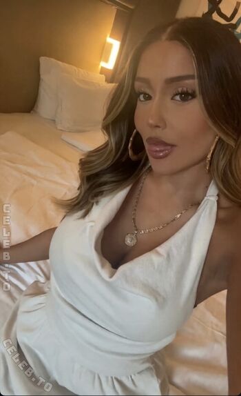 Full leaked Demet private photo