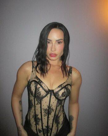 Full leaked Demi lovato page private photo
