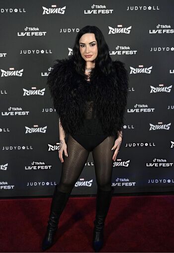 Full leaked Demi lovato page private photo