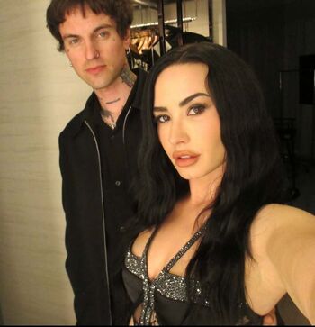 Full leaked Demi lovato private photo