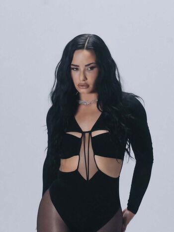 Full leaked Demi lovato private photo