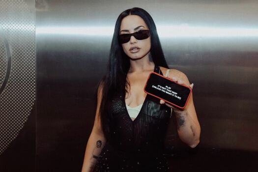 Full leaked Demi lovato private photo