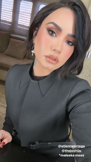 Full leaked Demi lovato private photo