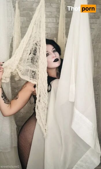 Full leaked Denalireese private photo