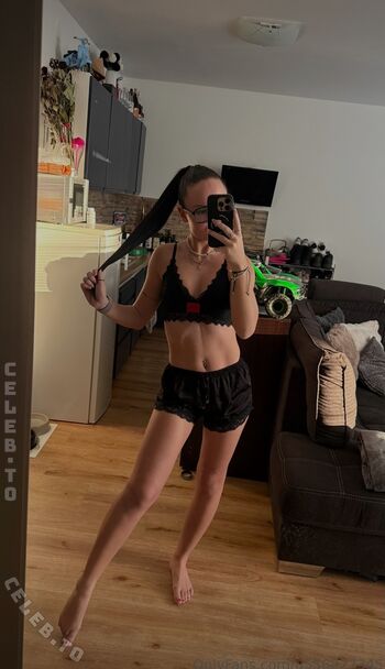 Full leaked Denisa peskova private photo