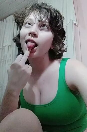 Full leaked Deny prestes private photo