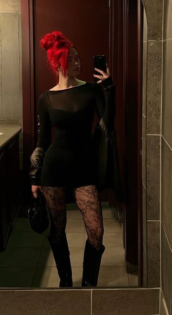 Full leaked Derya akarsu page private photo