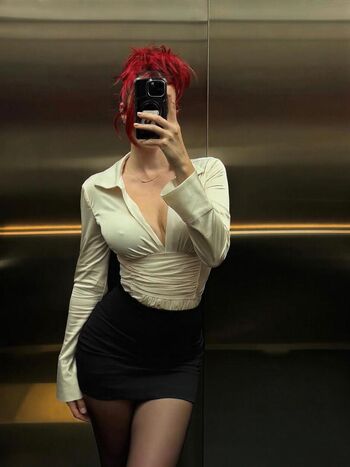 Full leaked Derya akarsu page private photo
