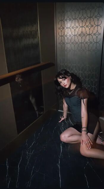 Full leaked Derya pnar ak private photo