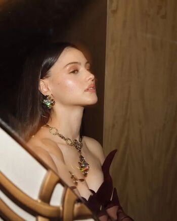 Full leaked Derya pnar ak private photo