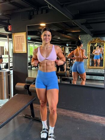 Desi Johnson