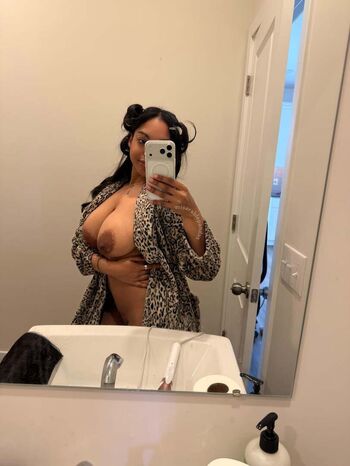 Full leaked Desireava private photo