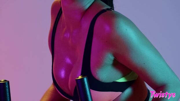 Full leaked Desiree dulce private photo