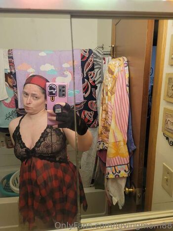 Full leaked Desiree private photo