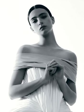 Full leaked Deva cassel private photo