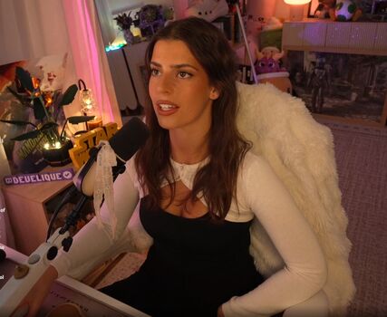Full leaked Develique private photo