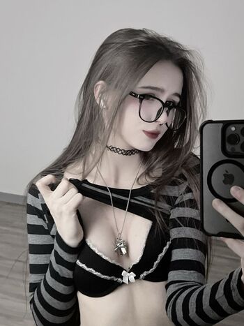 Full leaked Devibtch private photo