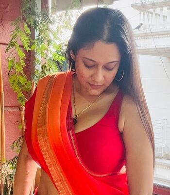 Full leaked Devina bose private photo