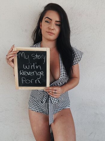 Full leaked Devonday private photo