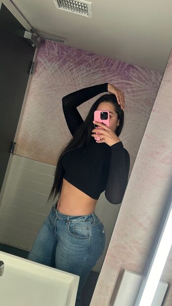 Full leaked Deyaraaaxo private photo
