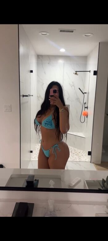 Full leaked Deyaraaaxo private photo