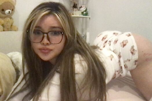 Full leaked Diakimeko private photo