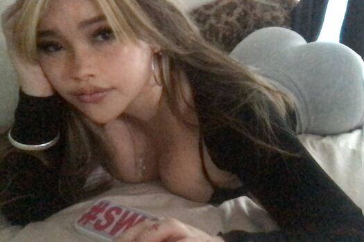 Full leaked Diakimeko private photo