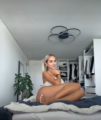 Full leaked Dianabanana page private photo