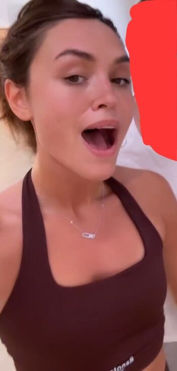 Full leaked Diane leyre private photo