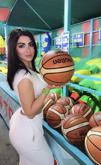 Full leaked Dinadiry private photo