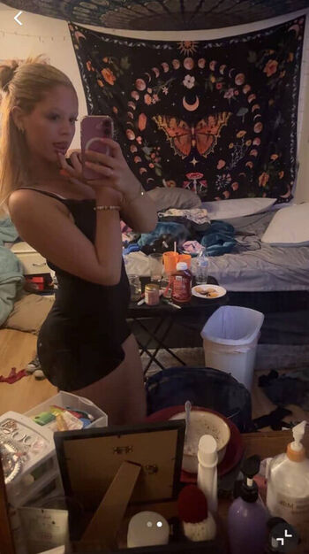 Full leaked Dinmammis private photo