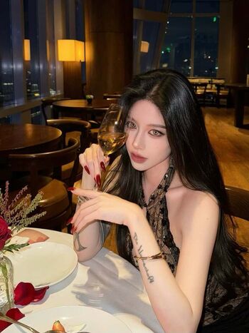 Full leaked Dinonoz page private photo