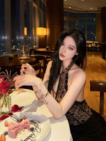 Full leaked Dinonoz page private photo