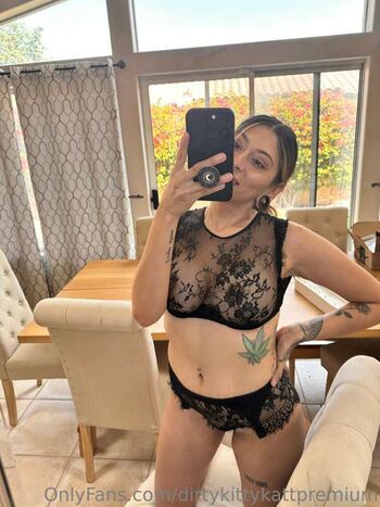 Full leaked Dirtykittykatt private photo