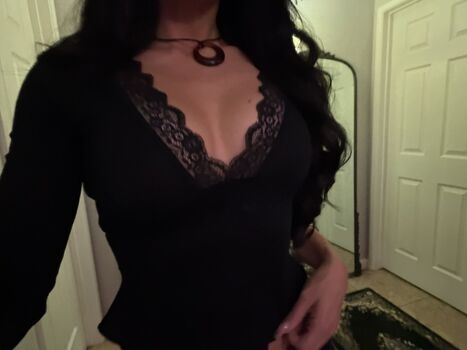 Full leaked Discolita private photo