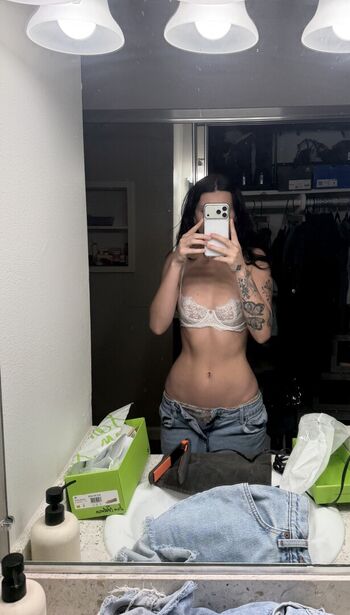 Full leaked Discolita private photo