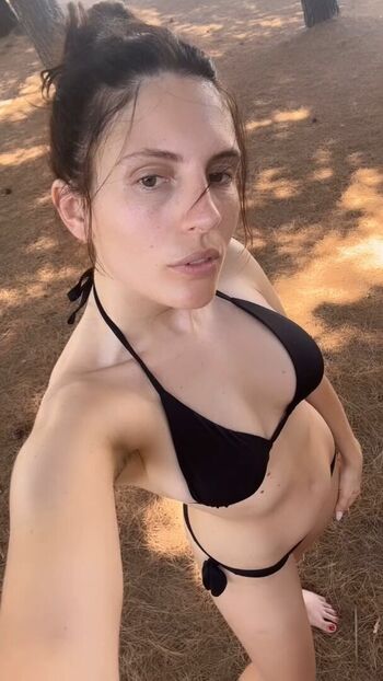 Full leaked Ditonellapiaga page private photo