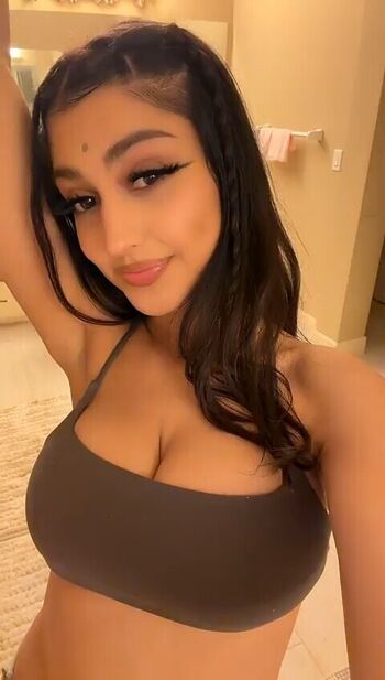 Full leaked Divaflawless private photo
