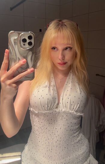 Full leaked Divvity private photo